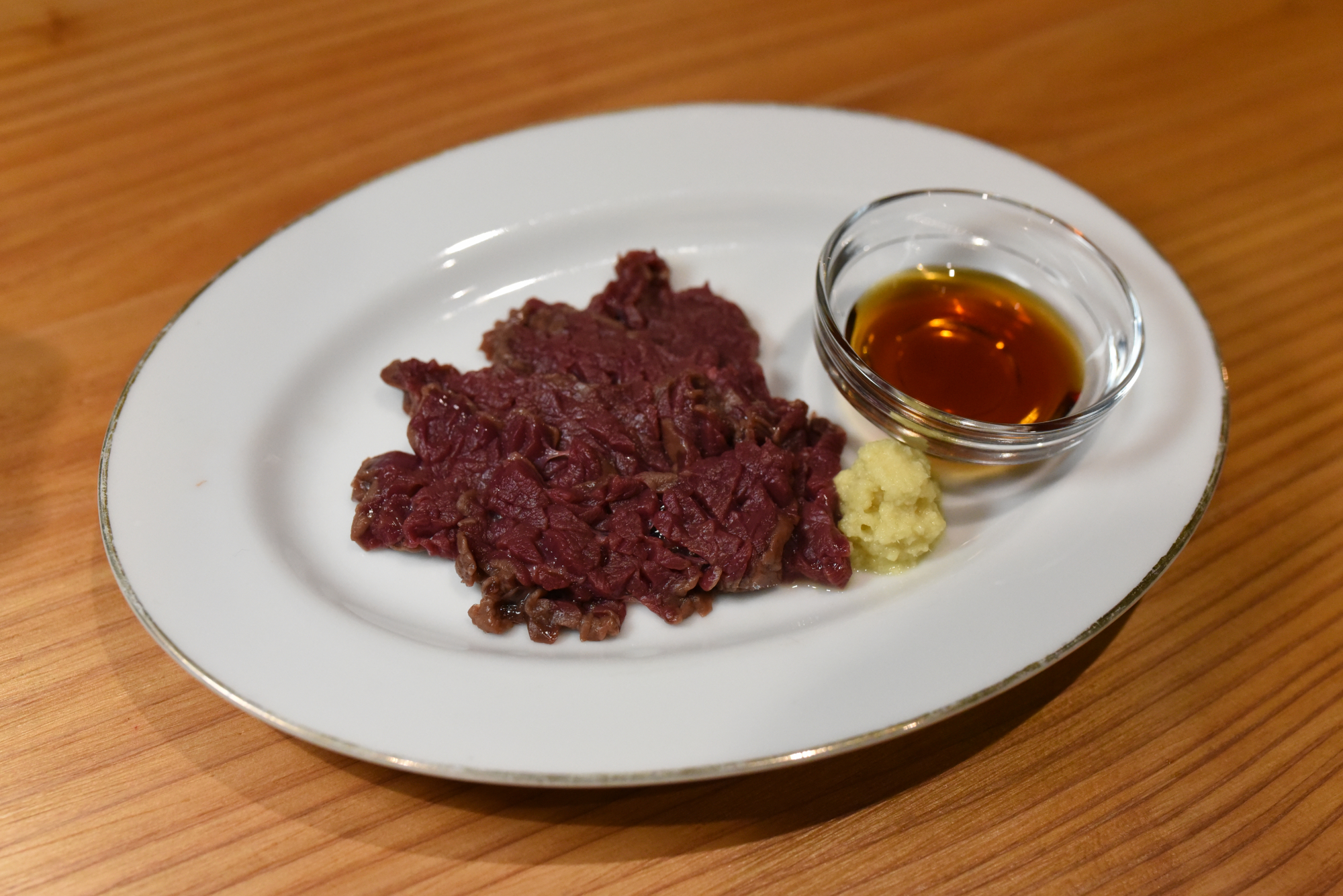 伊藤精肉店の馬刺し