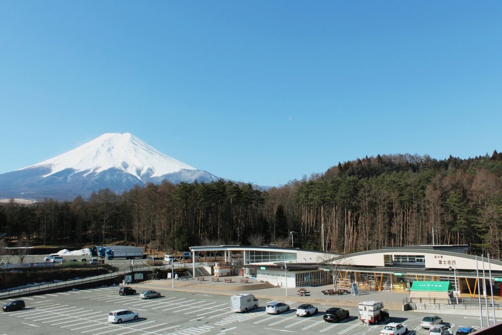 道の駅富士吉田と富士山