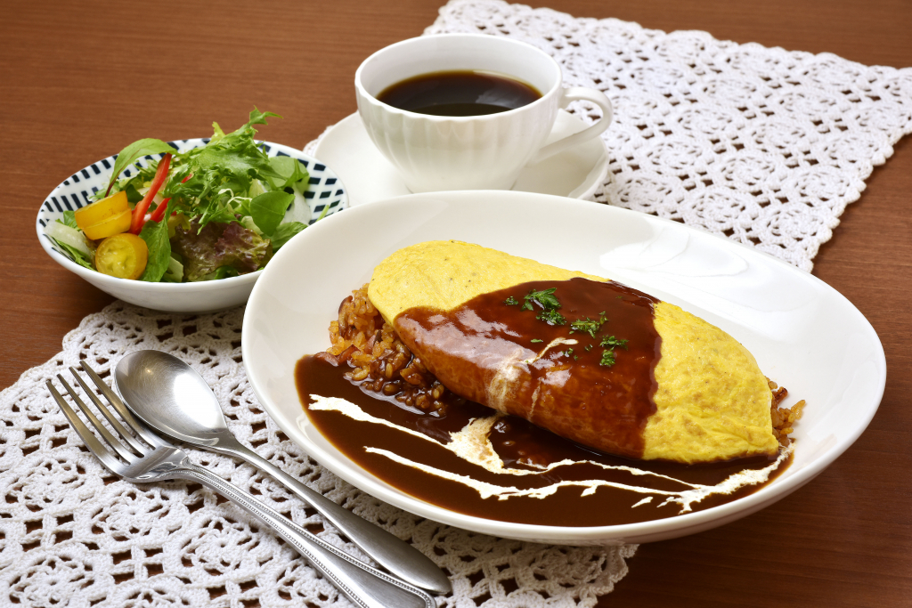 オムライスセット(オムライス、サラダ、コーヒーor紅茶)