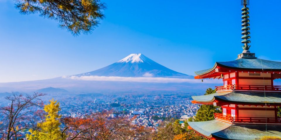 真っ赤に燃える紅葉を堪能する秋のオススメコース 富士吉田市のモデルコース 公式 富士吉田市観光ガイド