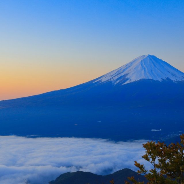 Seven Stunning Views of Mt. Fuji! 
