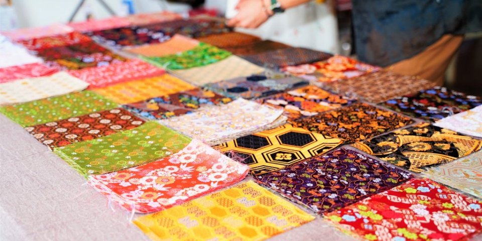 1,000年以上の歴史を持つハタオリマチを巡る　オトナの織物体験コース