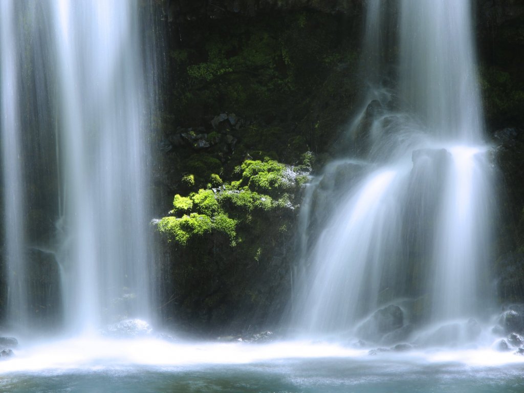 鐘山の滝