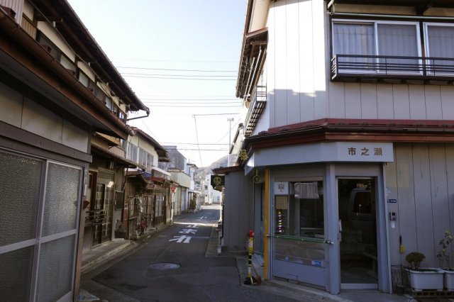 絹屋町