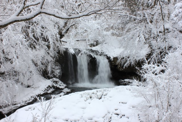 Kaneyama Falls