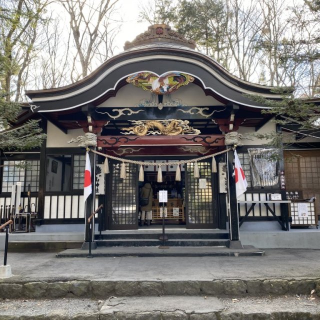 新屋山神社