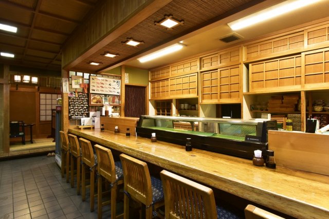 しっぽり飲むならこちらへ 西裏 Nishiura 雰囲気を味わうコース 富士吉田市のモデルコース 公式 富士吉田市観光ガイド