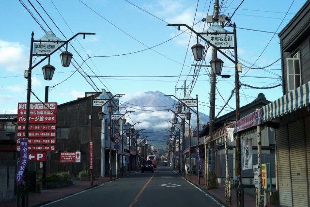 「富士山×グルメ」絶景スポットとおしゃれランチをめぐる旅（約3時間～5時間）