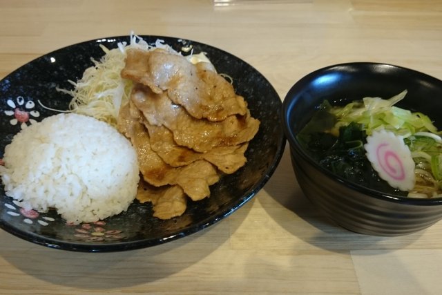 ふじ山食堂。（ランチ40分）