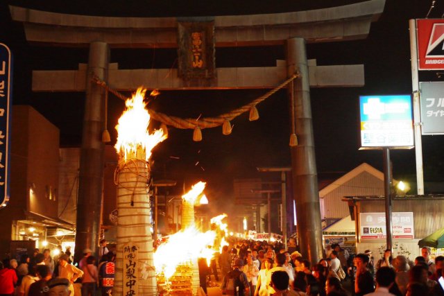 【2024年8月26日、27日】吉田の火祭り・すすき祭り