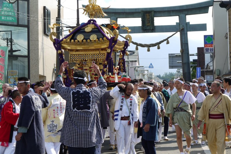 終了しました】【2023年8月26日、27日】吉田の火祭り・すすき祭り