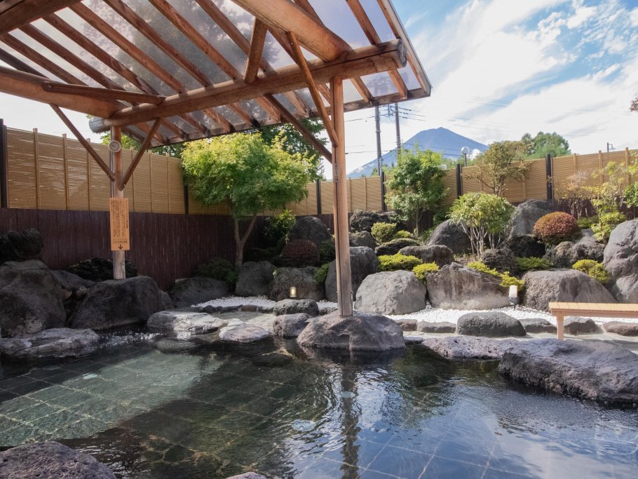 富士山溶岩の湯　泉水