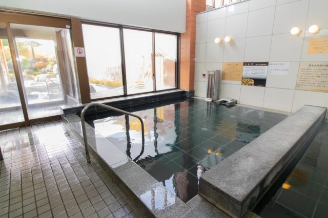 富士山溶岩の湯 泉水