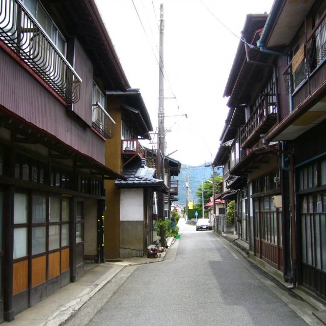 絹屋町