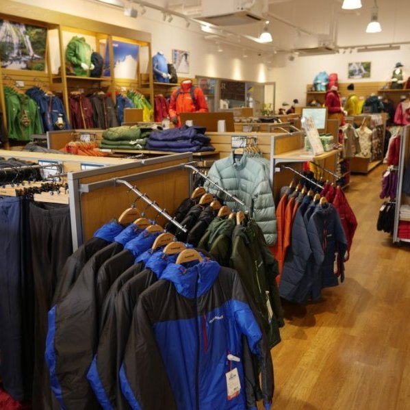 モンベル　富士吉田店