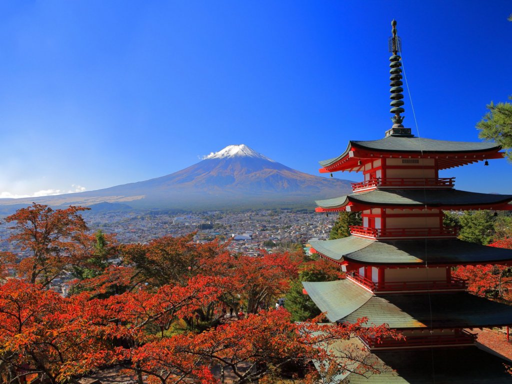 富士吉田市内の紅葉情報