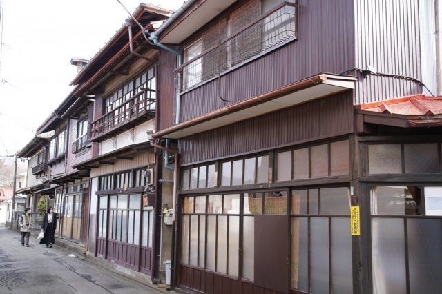 絹屋町