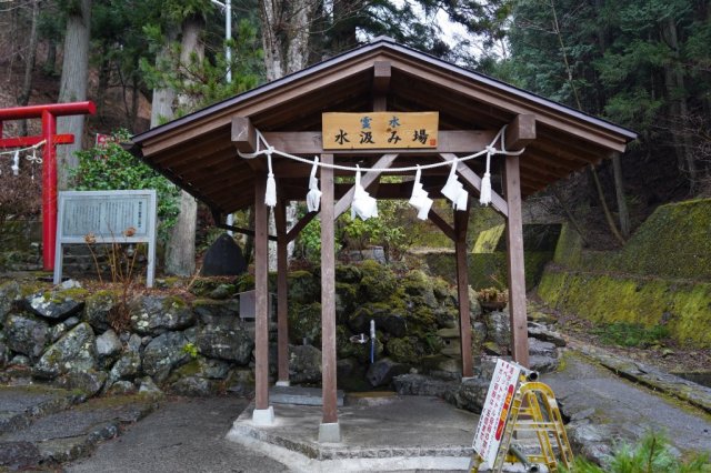 温泉とセットで楽しむ水汲みスポット