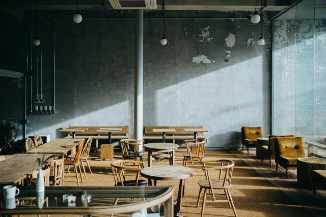 FabCafe Fuji 舊銀行改裝的咖啡與藝術展演空間