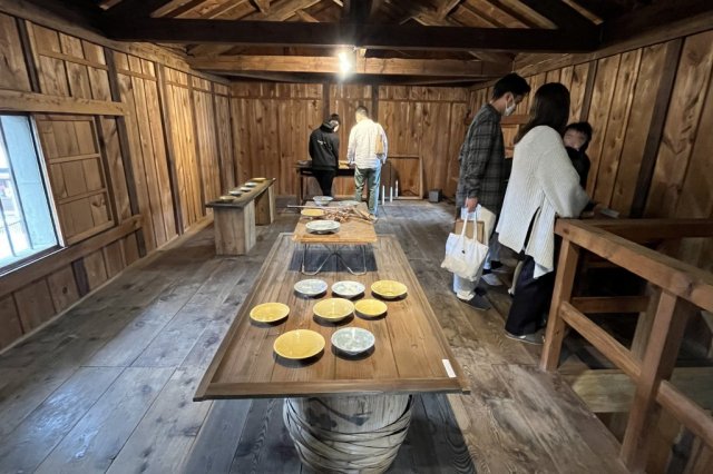 KURA HOUSE 70年前的銀行倉庫改裝的文化展演場域