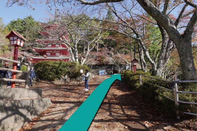 新倉山浅間公園 忠靈塔