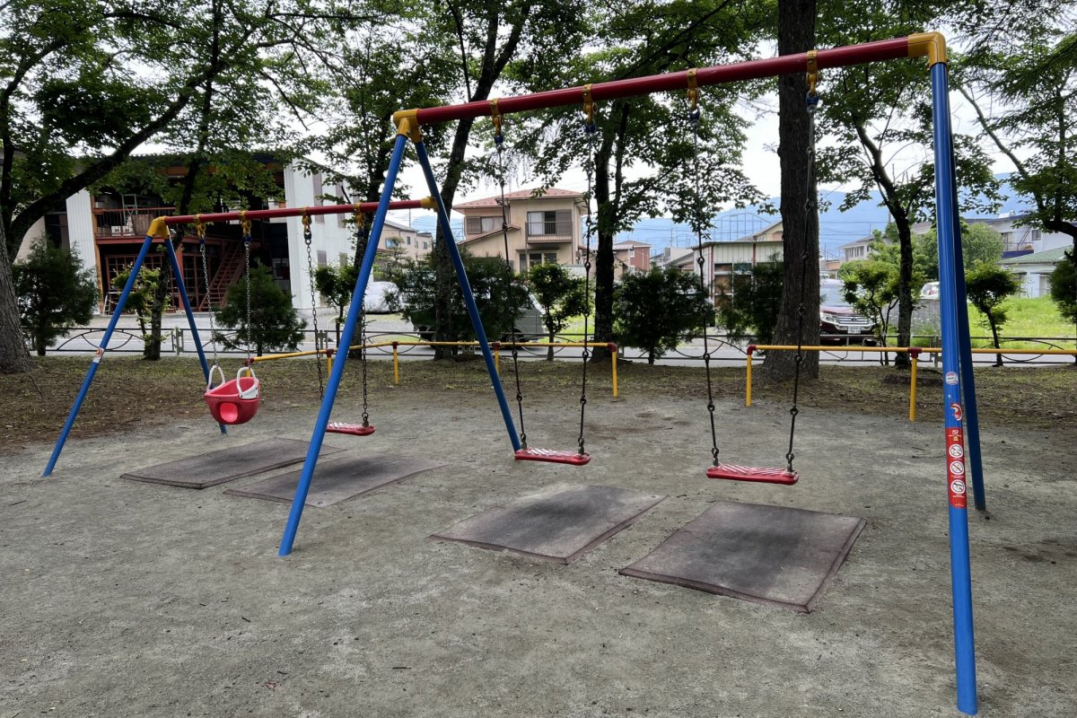 緑の中でひとやすみ！　子どもと楽しむ富士吉田の公園・散歩特集１１選