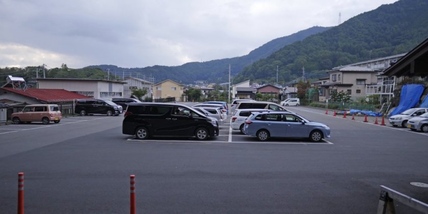 新倉山浅間公園公園　駐車場